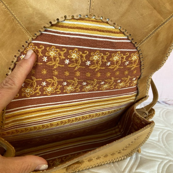 Raw Hide Leather Pocketbook - Picture 6 of 9